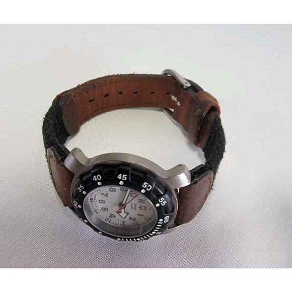 Ladies Swiss Army Field Watch SS White Calendar Quartz 29mm New Battery - Picture 6 of 10